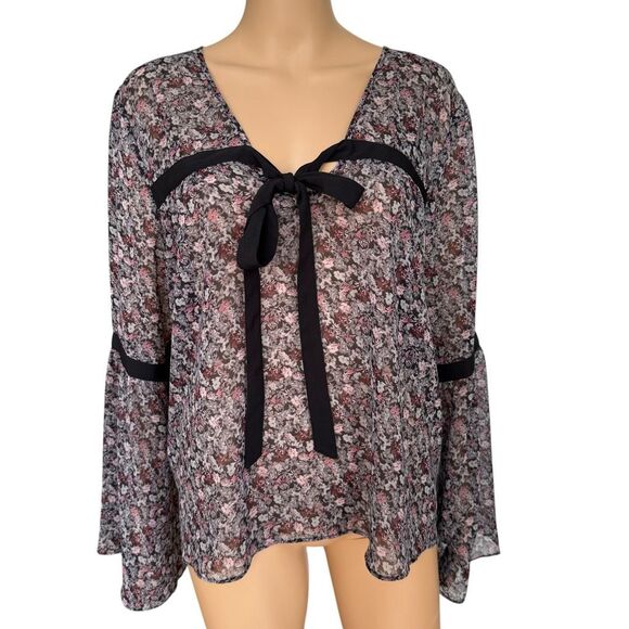 BCBGeneration sheer floral v-neck blouse black ribbon ties bell sleeves size L - Picture 2 of 7